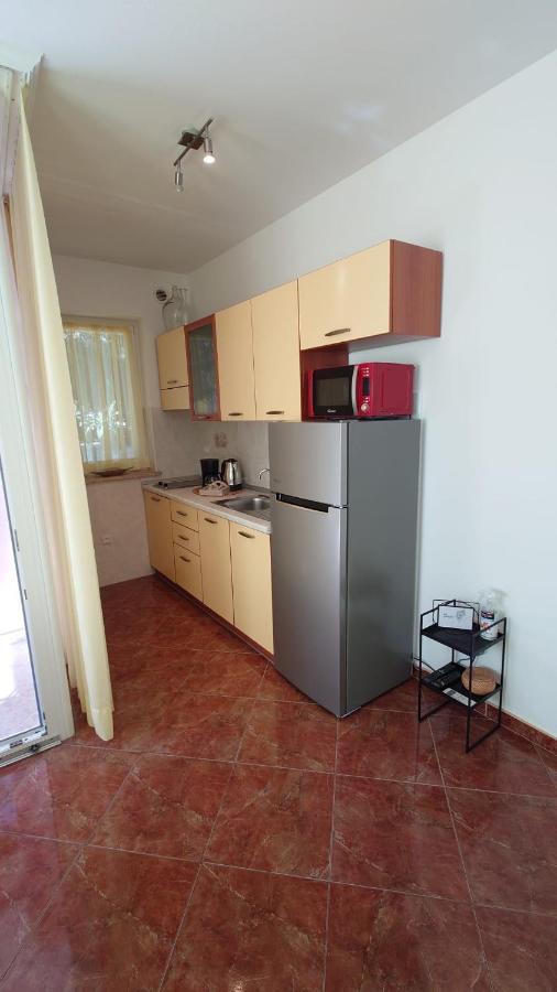 Apartments Lola Rovinj Exterior foto