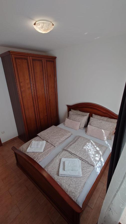 Apartments Lola Rovinj Exterior foto