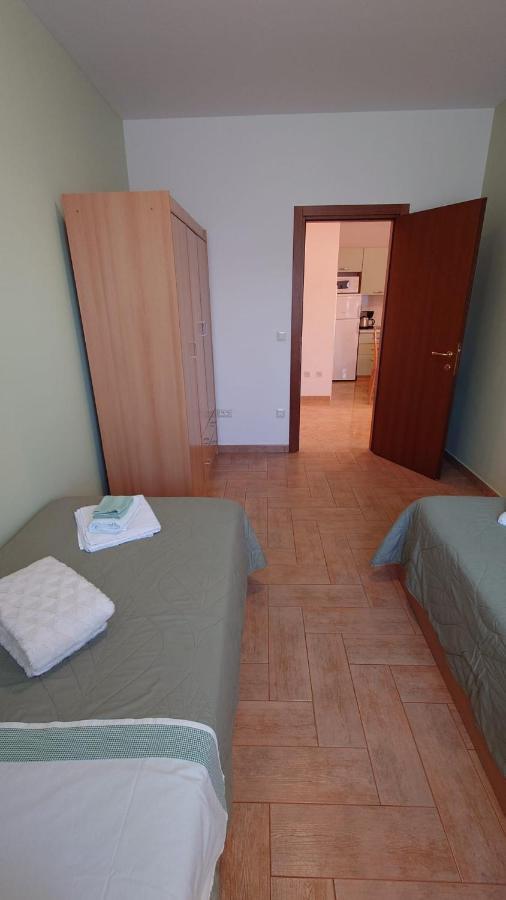 Apartments Lola Rovinj Exterior foto
